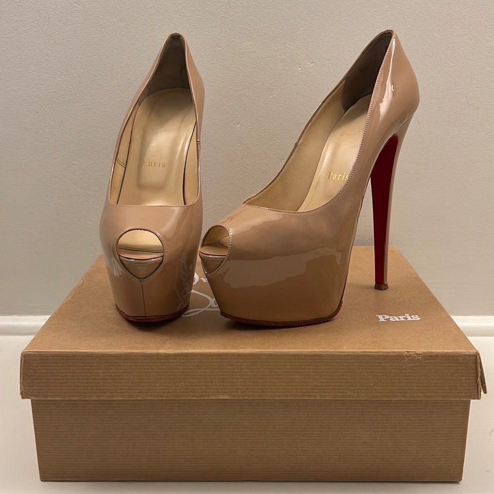 Christian Louboutin Highness Patent Nude Heels